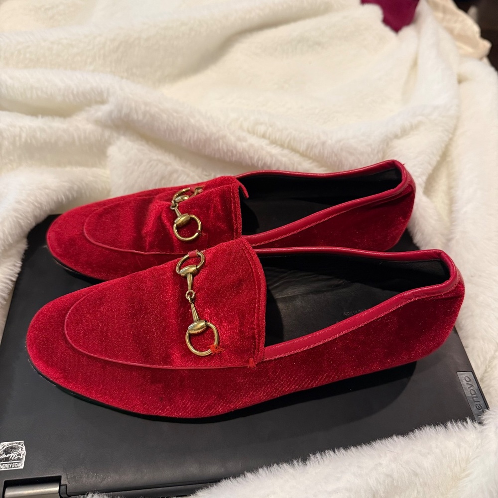 Authentic Gucci - Picture 2 of 5